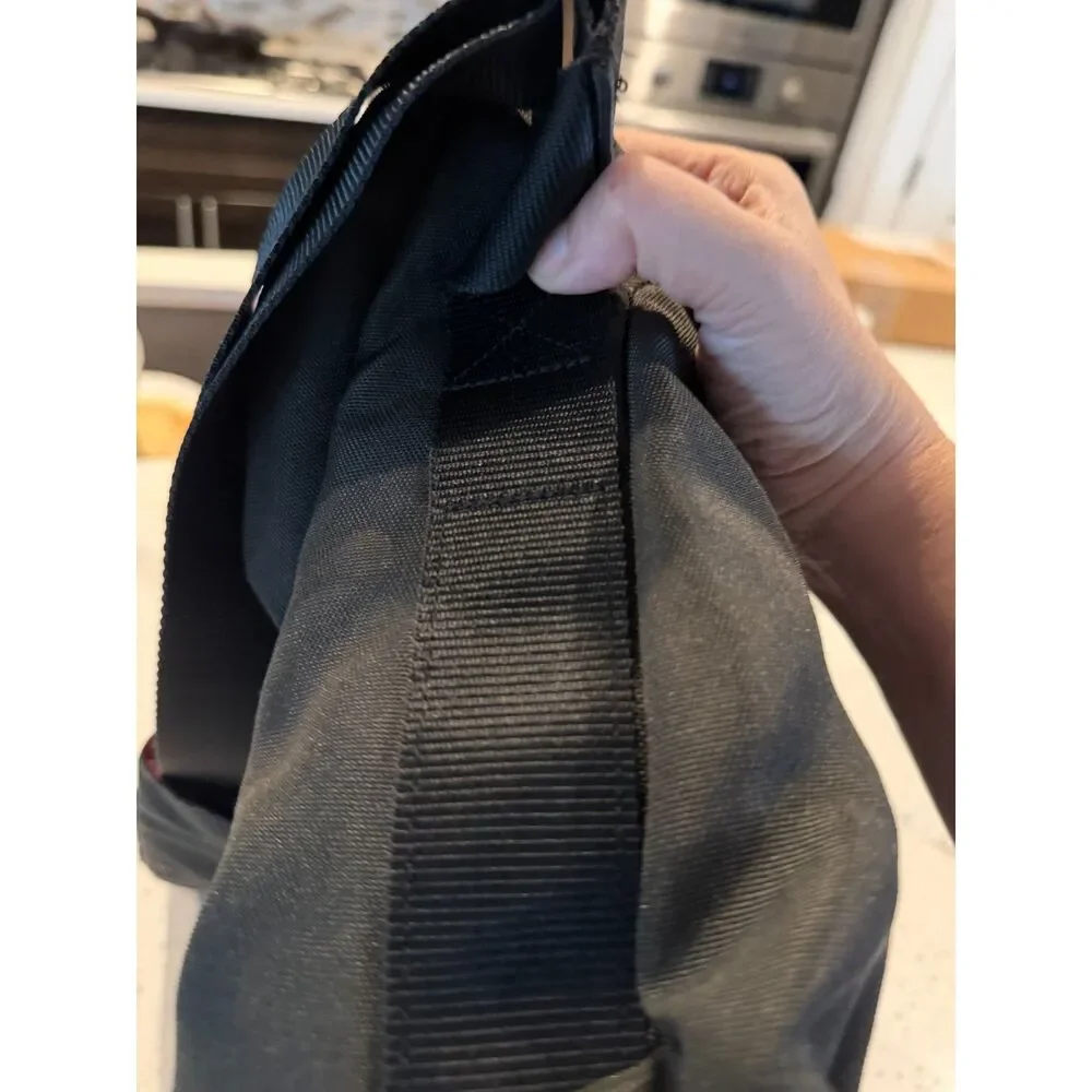 Crumpler Pinnacle of Horror Messenger Laptop Bag Olive Roll Top Crossbody